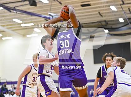 Thumbnail 3 in JV: Muncie Central @ Guerin Catholic photogallery.