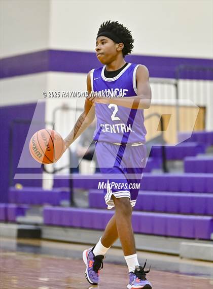 Thumbnail 1 in JV: Muncie Central @ Guerin Catholic photogallery.