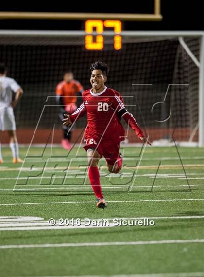 Thumbnail 2 in Cibola vs. South Mountain (AIA D2 Semifinal) photogallery.