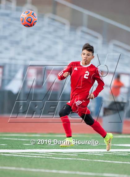 Thumbnail 2 in Cibola vs. South Mountain (AIA D2 Semifinal) photogallery.