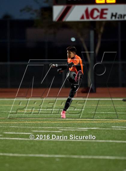 Thumbnail 1 in Cibola vs. South Mountain (AIA D2 Semifinal) photogallery.