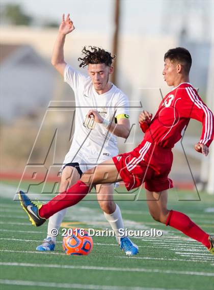 Thumbnail 3 in Cibola vs. South Mountain (AIA D2 Semifinal) photogallery.