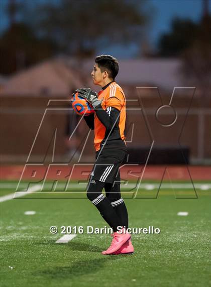 Thumbnail 1 in Cibola vs. South Mountain (AIA D2 Semifinal) photogallery.