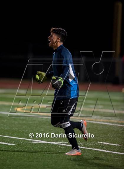 Thumbnail 2 in Cibola vs. South Mountain (AIA D2 Semifinal) photogallery.