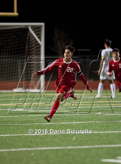 Thumbnail 1 in Cibola vs. South Mountain (AIA D2 Semifinal) photogallery.