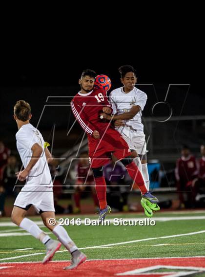 Thumbnail 1 in Cibola vs. South Mountain (AIA D2 Semifinal) photogallery.