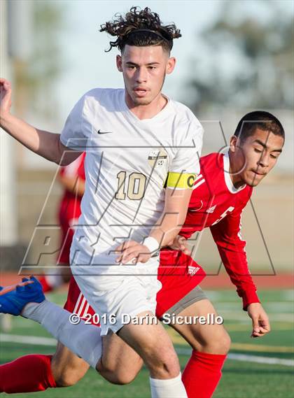 Thumbnail 3 in Cibola vs. South Mountain (AIA D2 Semifinal) photogallery.