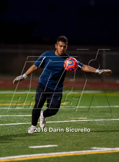 Thumbnail 3 in Cibola vs. South Mountain (AIA D2 Semifinal) photogallery.