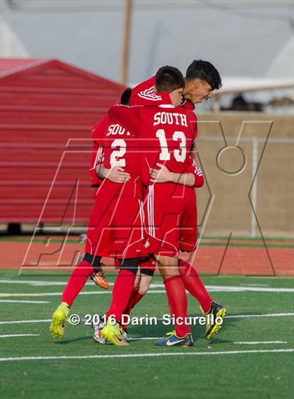 Thumbnail 2 in Cibola vs. South Mountain (AIA D2 Semifinal) photogallery.
