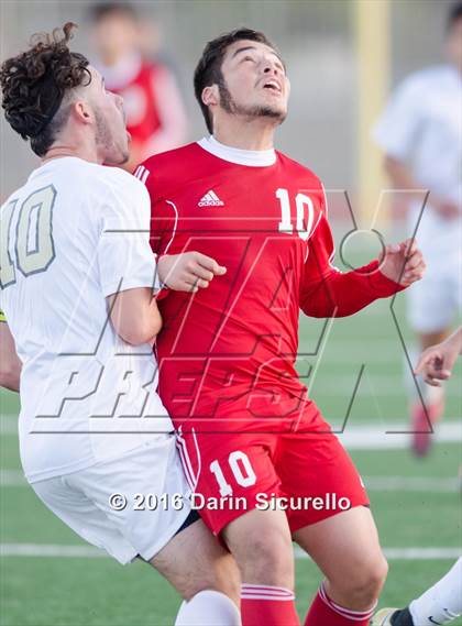Thumbnail 2 in Cibola vs. South Mountain (AIA D2 Semifinal) photogallery.