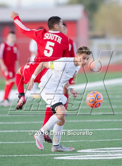 Thumbnail 3 in Cibola vs. South Mountain (AIA D2 Semifinal) photogallery.