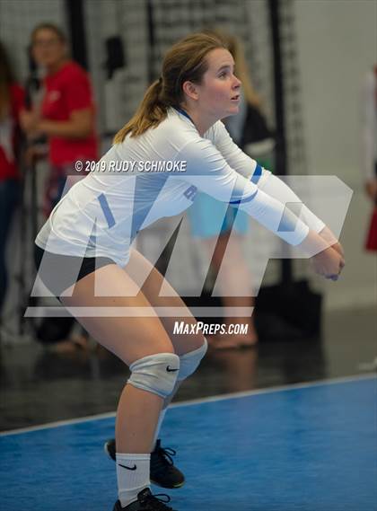 Thumbnail 3 in Rancho Bernardo vs. Rio Mesa (La Jolla Coastal Tournament)  photogallery.