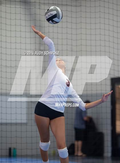 Thumbnail 3 in Rancho Bernardo vs. Rio Mesa (La Jolla Coastal Tournament)  photogallery.