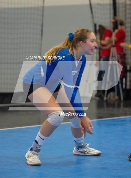 Thumbnail 3 in Rancho Bernardo vs. Rio Mesa (La Jolla Coastal Tournament)  photogallery.