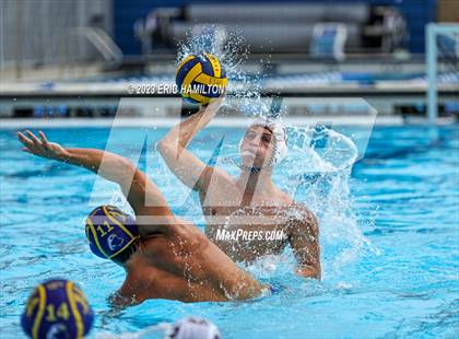 Thumbnail 2 in Crespi @ El Segundo photogallery.