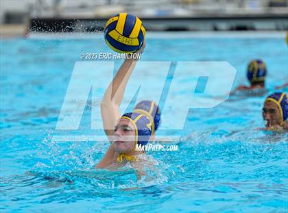 Thumbnail 3 in Crespi @ El Segundo photogallery.