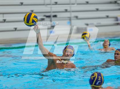 Thumbnail 1 in Crespi @ El Segundo photogallery.