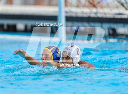 Thumbnail 3 in Crespi @ El Segundo photogallery.
