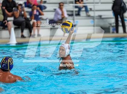 Thumbnail 1 in Crespi @ El Segundo photogallery.