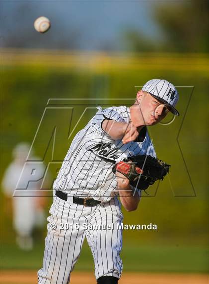 Thumbnail 1 in Harvard-Westlake vs Chaminade photogallery.