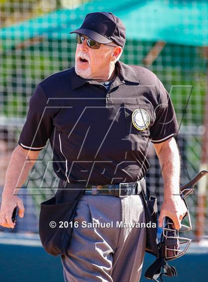 Thumbnail 1 in Harvard-Westlake vs Chaminade photogallery.