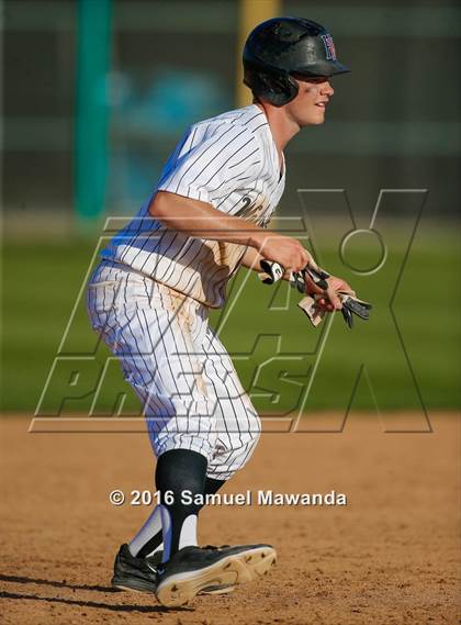 Thumbnail 1 in Harvard-Westlake vs Chaminade photogallery.