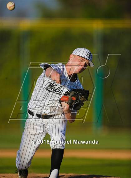 Thumbnail 1 in Harvard-Westlake vs Chaminade photogallery.