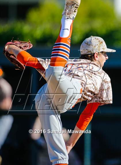 Thumbnail 2 in Harvard-Westlake vs Chaminade photogallery.