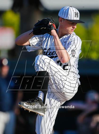 Thumbnail 1 in Harvard-Westlake vs Chaminade photogallery.