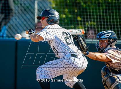 Thumbnail 3 in Harvard-Westlake vs Chaminade photogallery.