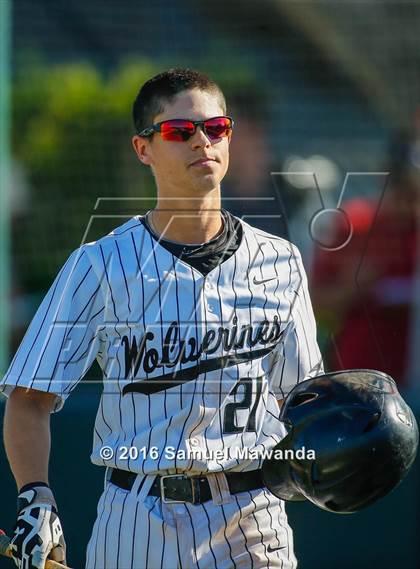 Thumbnail 3 in Harvard-Westlake vs Chaminade photogallery.