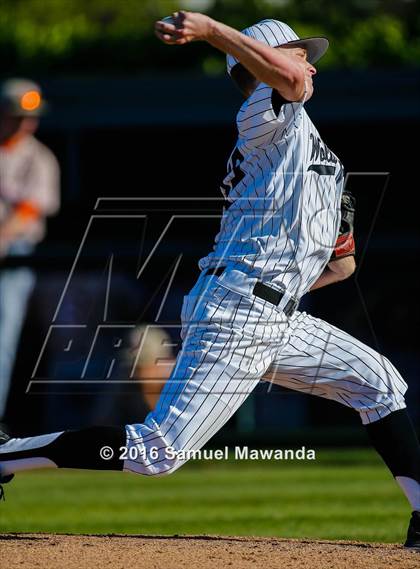 Thumbnail 2 in Harvard-Westlake vs Chaminade photogallery.