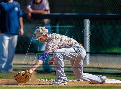 Thumbnail 3 in Harvard-Westlake vs Chaminade photogallery.