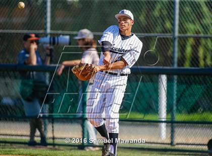 Thumbnail 3 in Harvard-Westlake vs Chaminade photogallery.