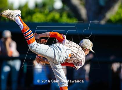 Thumbnail 3 in Harvard-Westlake vs Chaminade photogallery.