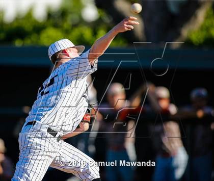 Thumbnail 2 in Harvard-Westlake vs Chaminade photogallery.