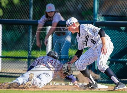 Thumbnail 3 in Harvard-Westlake vs Chaminade photogallery.
