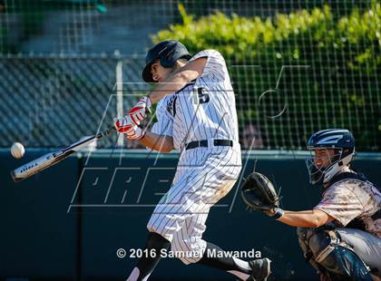 Thumbnail 3 in Harvard-Westlake vs Chaminade photogallery.