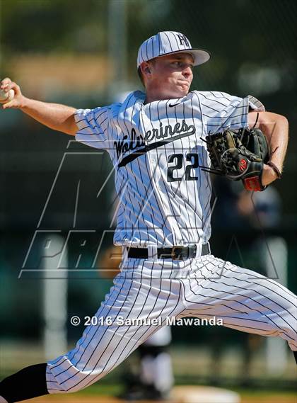 Thumbnail 3 in Harvard-Westlake vs Chaminade photogallery.