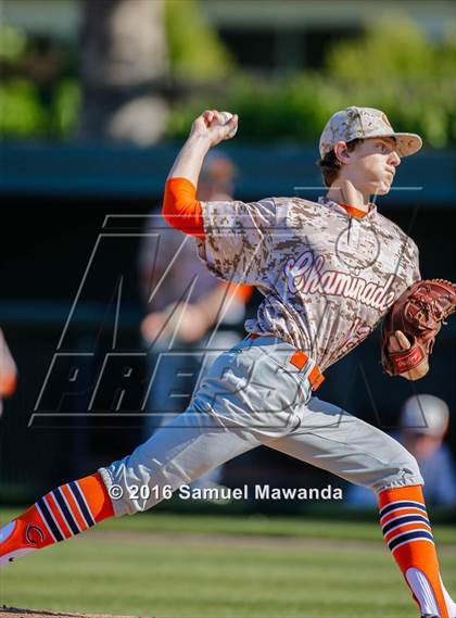 Thumbnail 3 in Harvard-Westlake vs Chaminade photogallery.