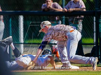 Thumbnail 3 in Harvard-Westlake vs Chaminade photogallery.