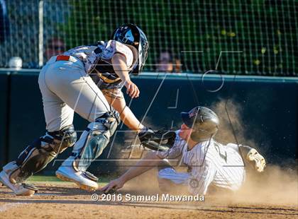 Thumbnail 2 in Harvard-Westlake vs Chaminade photogallery.