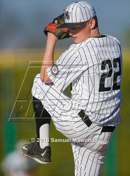 Thumbnail 2 in Harvard-Westlake vs Chaminade photogallery.
