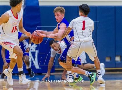 Thumbnail 3 in MacArthur vs Taft photogallery.