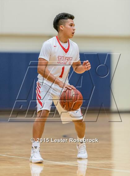 Thumbnail 2 in MacArthur vs Taft photogallery.
