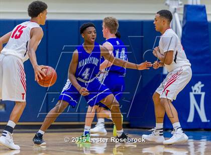 Thumbnail 2 in MacArthur vs Taft photogallery.