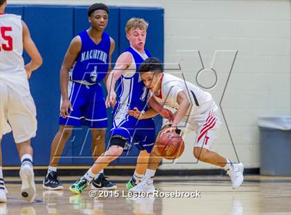 Thumbnail 1 in MacArthur vs Taft photogallery.