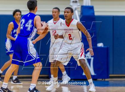 Thumbnail 3 in MacArthur vs Taft photogallery.