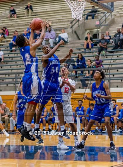 Thumbnail 2 in MacArthur vs Taft photogallery.