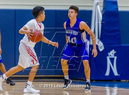 Thumbnail 3 in MacArthur vs Taft photogallery.